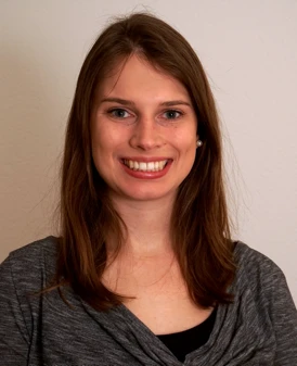 Portrait von Alina van Steenhoven